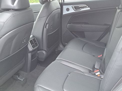 New 2026 Kia Sportage EX w/ EX Panorama Roof Package image 13