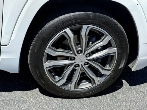 Used 2020 GMC Terrain Denali w/ Denali Premium Package AWD/4WD image 29