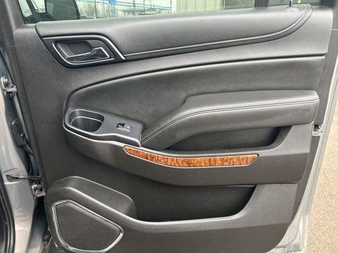 Used 2017 Chevrolet Suburban Premier image 42