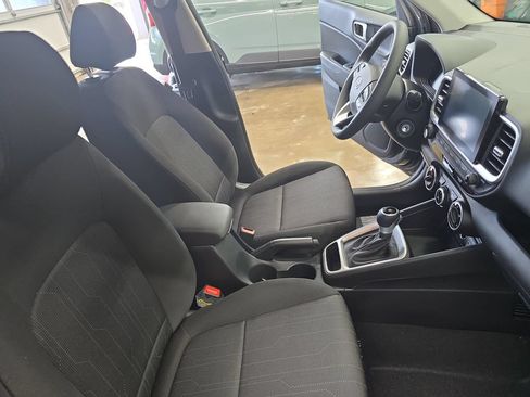 New 2026 Hyundai Venue SE FWD image 10