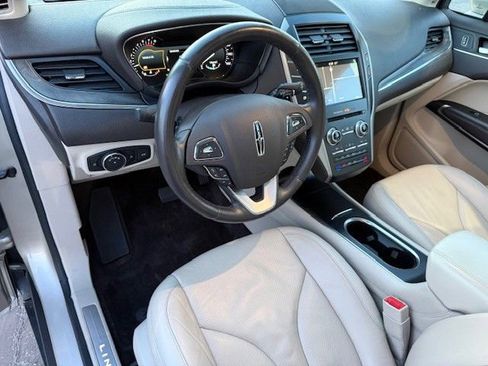 Used 2017 Lincoln MKC Reserve w/ Lincoln MKC Climate Package image 17