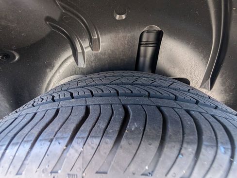 Certified 2022 Chevrolet TrailBlazer LT w/ Convenience Package image 25