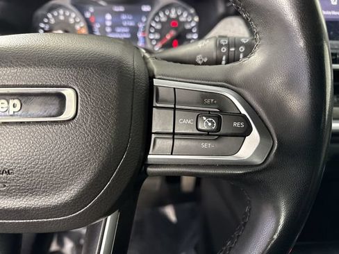 Used 2023 Jeep Compass Latitude w/ Sun and Sound Group AWD/4WD image 13