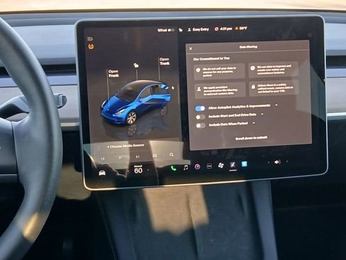 Used 2023 Tesla Model Y Long Range image 26