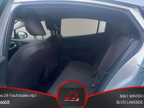 Used 2023 Toyota Prius LE FWD image 13
