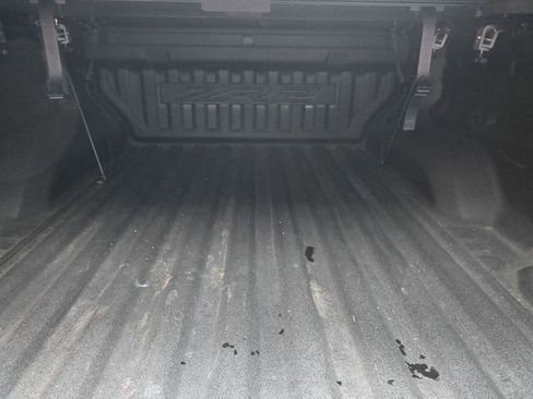 Used 2024 Chevrolet Colorado ZR2 w/ Technology Package image 21