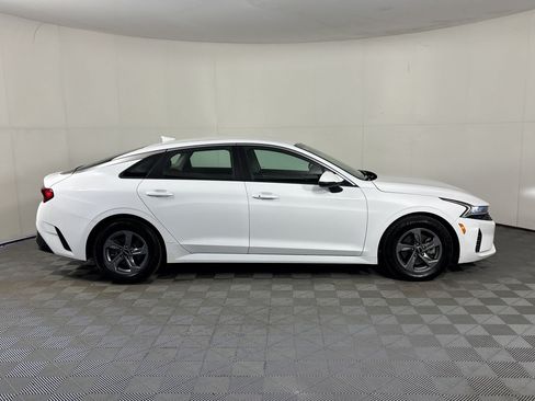 Used 2022 Kia K5 LXS FWD image 8