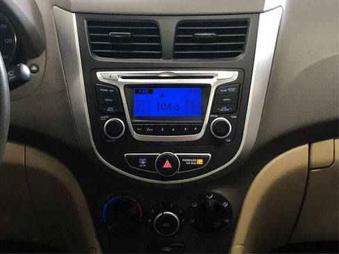 Used 2014 Hyundai Accent GLS image 13