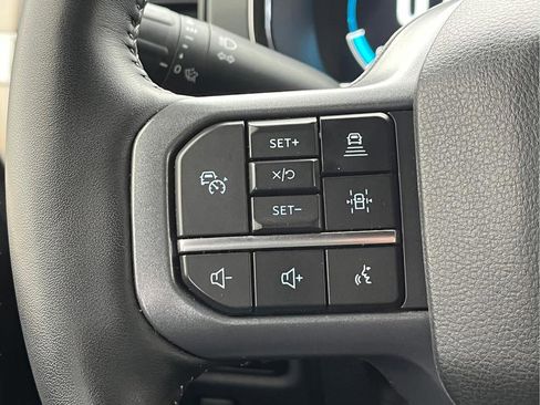 Used 2023 Ford F150 Lariat w/ Equipment Group 502A High AWD/4WD image 18