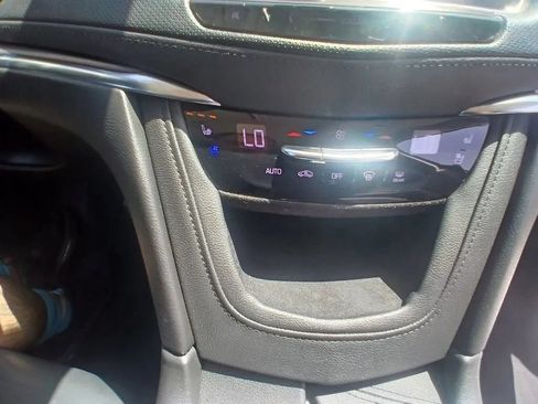 Used 2019 Cadillac XT5 Premium Luxury FWD image 31