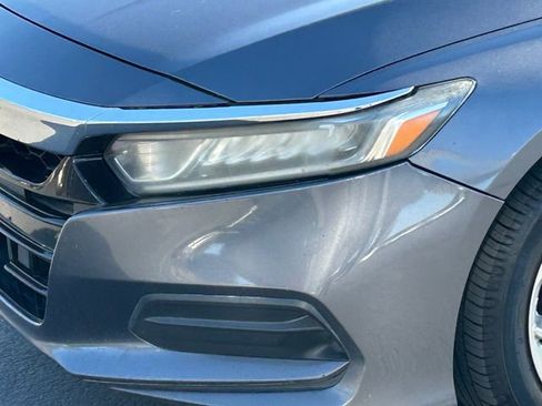 Used 2018 Honda Accord LX image 10