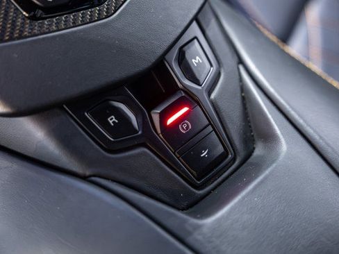 Used 2018 Lamborghini Aventador S AWD/4WD image 50