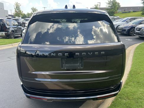 Used 2026 Land Rover Range Rover SE AWD/4WD image 6