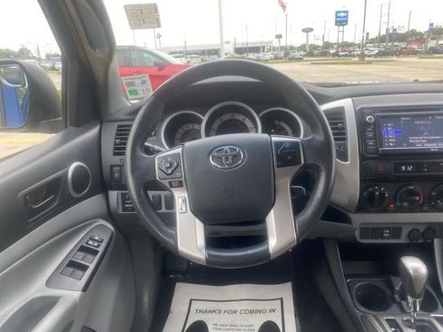Used 2014 Toyota Tacoma PreRunner w/ SR5 Package RWD image 17