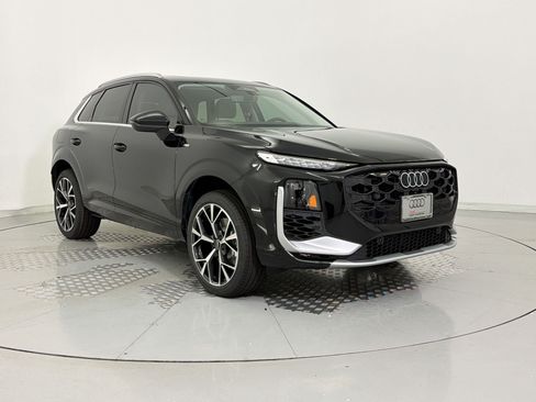 New 2026 Audi Q3 quattro 2.0T AWD/4WD image 7