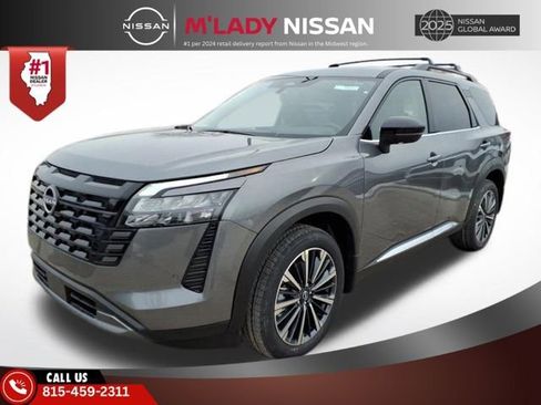 New 2026 Nissan Pathfinder Platinum image 3