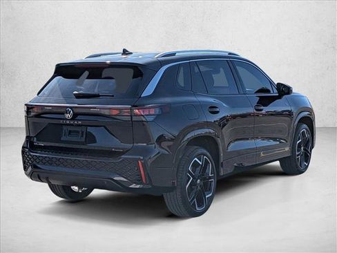 New 2026 Volkswagen Tiguan SEL R-Line image 5