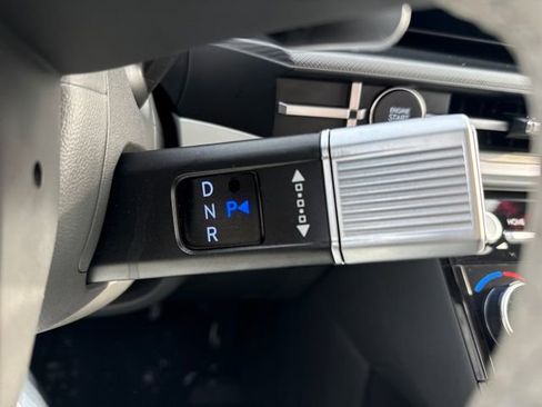 Certified 2025 Hyundai Santa Fe SEL image 31