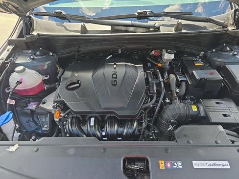 Used 2024 Kia Sportage EX FWD image 29