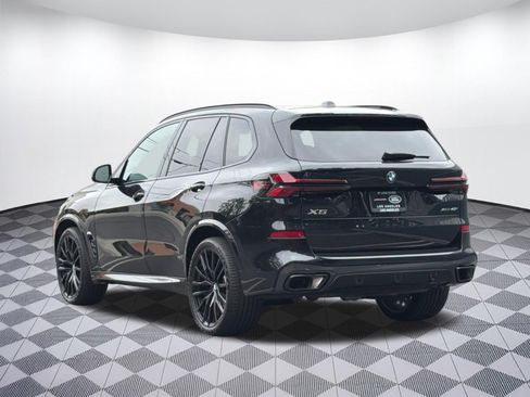 Used 2026 BMW X5 xDrive40i w/ M Sport Package AWD/4WD image 3
