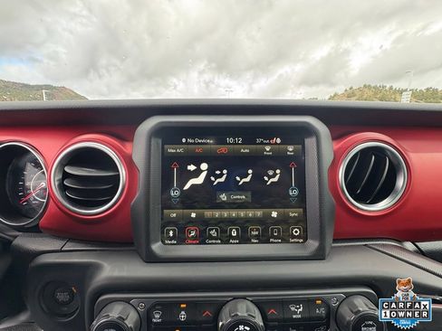 Used 2022 Jeep Wrangler Unlimited Rubicon w/ Steel Bumper Group AWD/4WD image 19