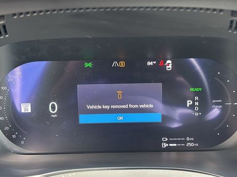 Used 2023 Volvo XC60 T8 Plus w/ Climate Package AWD/4WD image 15