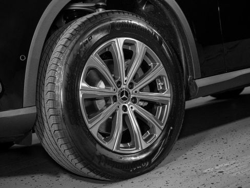 New 2026 Mercedes-Benz GLC 300 image 27