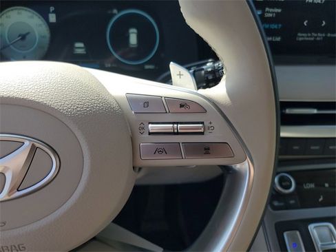 Used 2023 Hyundai Palisade Calligraphy image 19