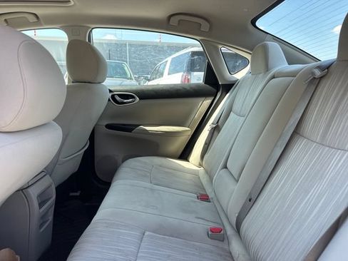 Used 2016 Nissan Sentra SV w/ Style Package FWD image 11