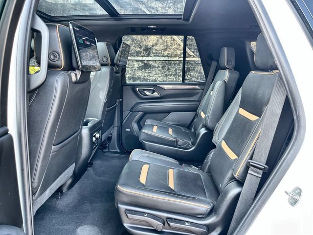 Used 2023 GMC Yukon AT4 w/ Technology Package AWD/4WD image 10