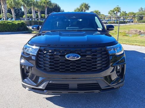 New 2026 Ford Explorer ST-Line w/ ST-Line Street Pack image 2