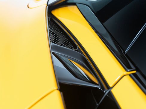 Used 2024 McLaren 750S Spider image 36