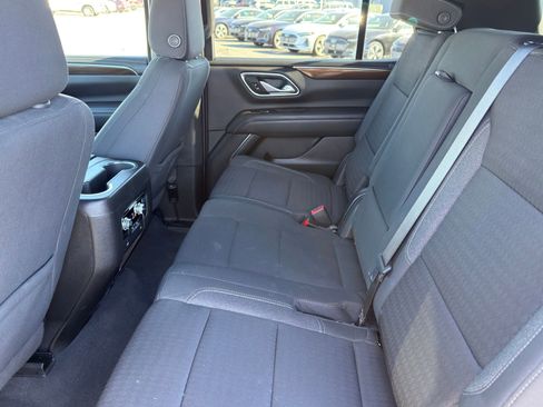 Used 2022 GMC Yukon SLE image 34