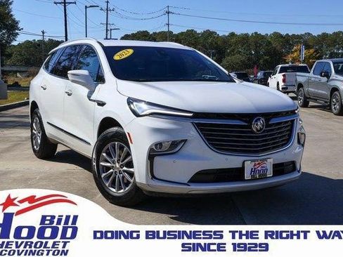 Certified 2023 Buick Enclave Essence image 1