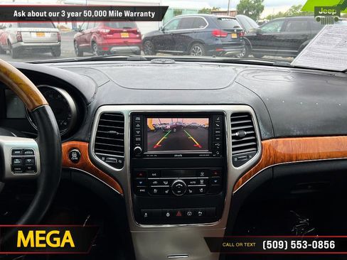 Used 2013 Jeep Grand Cherokee Overland w/ Advance Technology Group AWD/4WD image 31