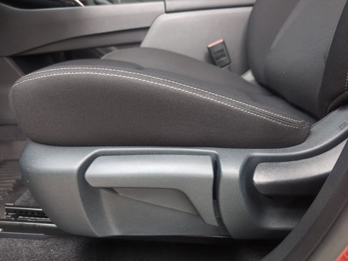 Used 2026 Nissan Rogue S image 17