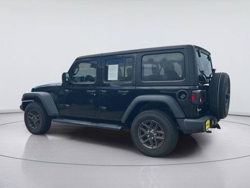 Used 2024 Jeep Wrangler Unlimited Sport AWD/4WD image 4