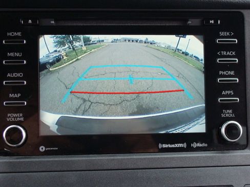 Used 2019 Toyota Sienna XLE w/ XLE Navigation Package FWD image 22