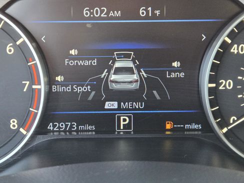 Used 2023 Nissan Altima 2.5 SR image 13