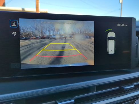 Certified 2025 Hyundai Santa Fe SEL image 19