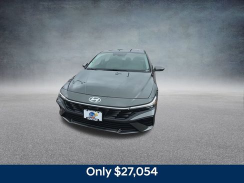 New 2025 Hyundai Elantra Limited image 5