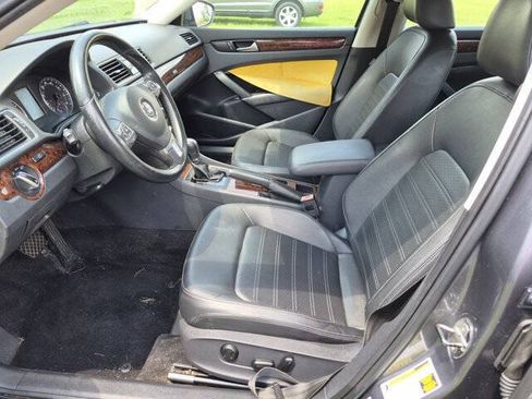 Used 2012 Volkswagen Passat 2.5 SEL FWD image 14
