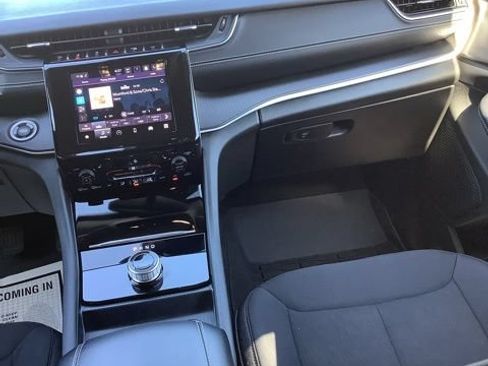Certified 2023 Jeep Grand Cherokee L Laredo w/ Luxury Tech Group I AWD/4WD image 12