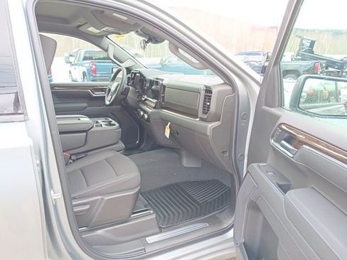 New 2026 GMC Sierra 1500 Elevation image 25