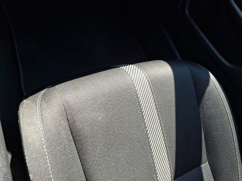 Certified 2018 Honda Civic EX image 25