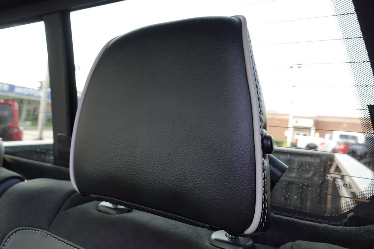 Used 2025 RAM 1500 Laramie w/ Sport Appearance Package AWD/4WD image 17