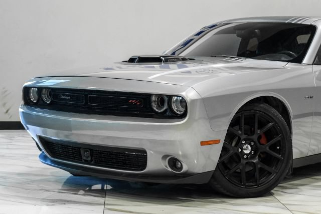 Used 2015 Dodge Challenger R/T Plus RWD image 7