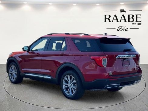 Used 2023 Ford Explorer XLT w/ Equipment Group 202A AWD/4WD image 5