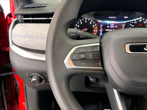 Used 2023 Jeep Compass Sport image 21