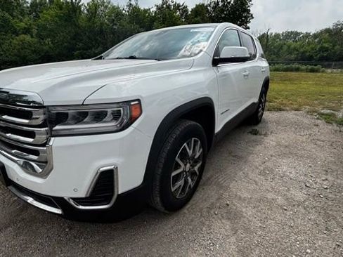 Used 2022 GMC Acadia SLE FWD image 3